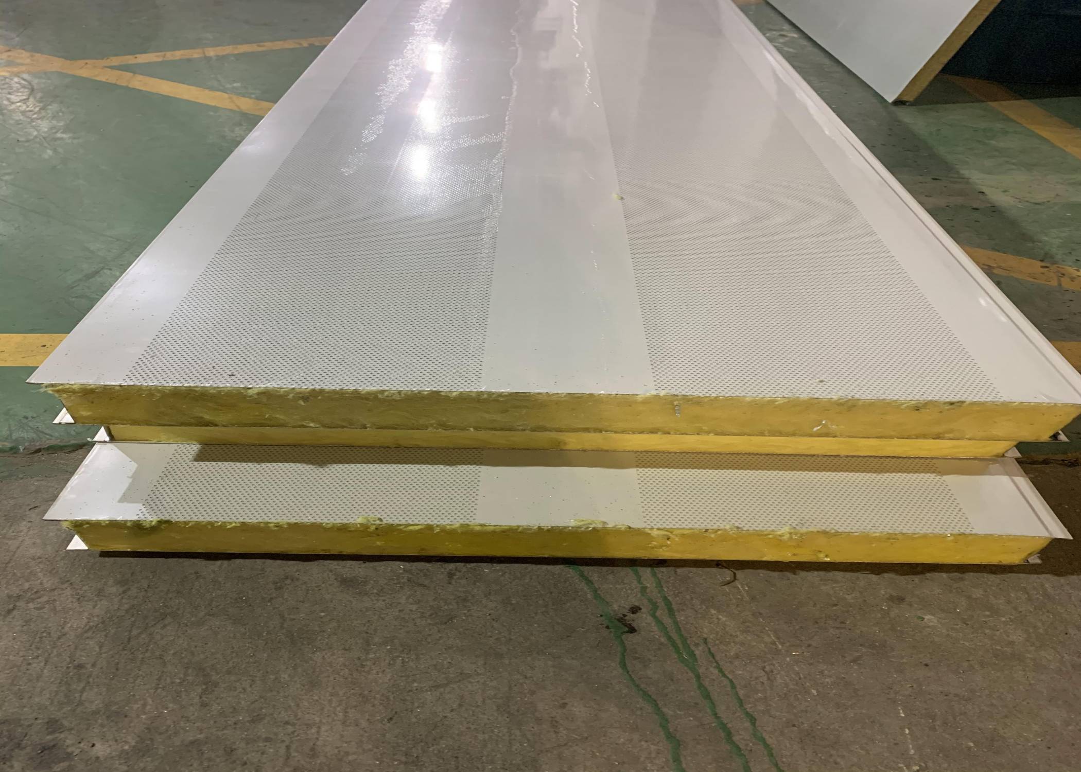 净化板可采用七种芯材，不同净化板都有不同的性能